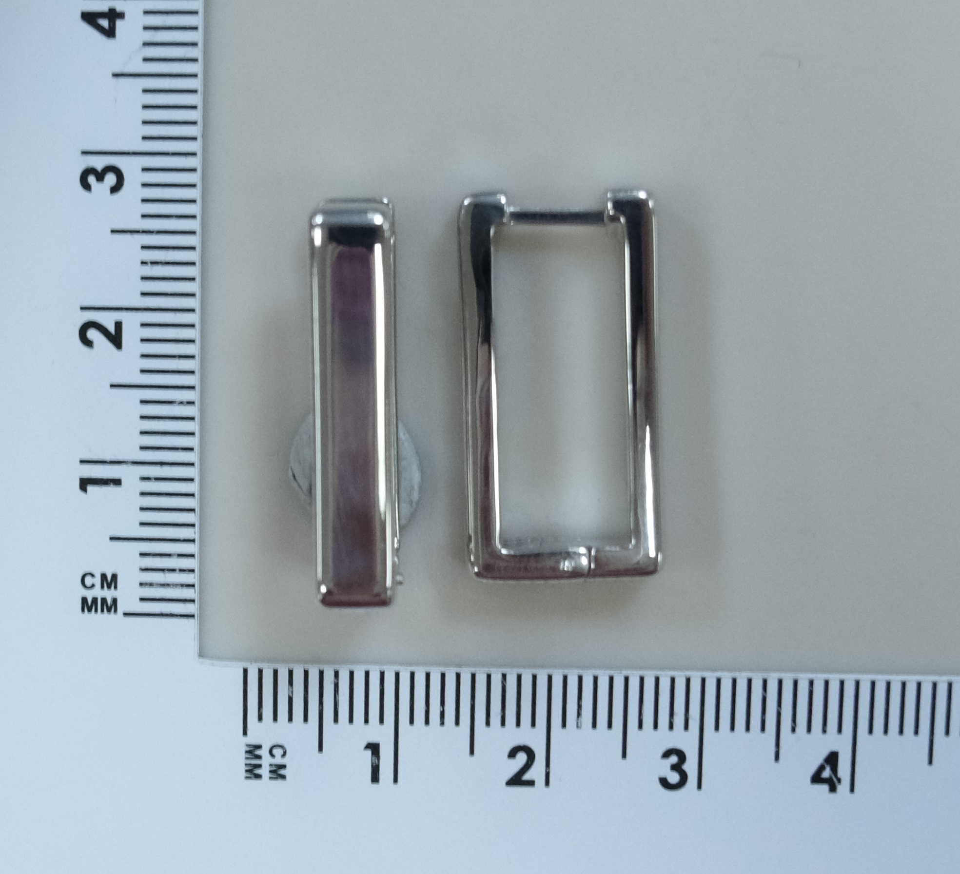 Серьги из белого золота